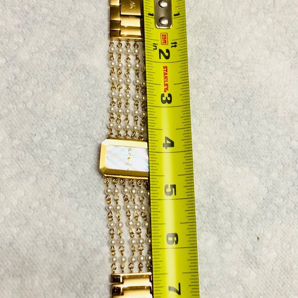 Vintage Anne Klein Diamond 10/7209 Gold Tone Pearl Bracelet Quartz Analog Watch main image 7